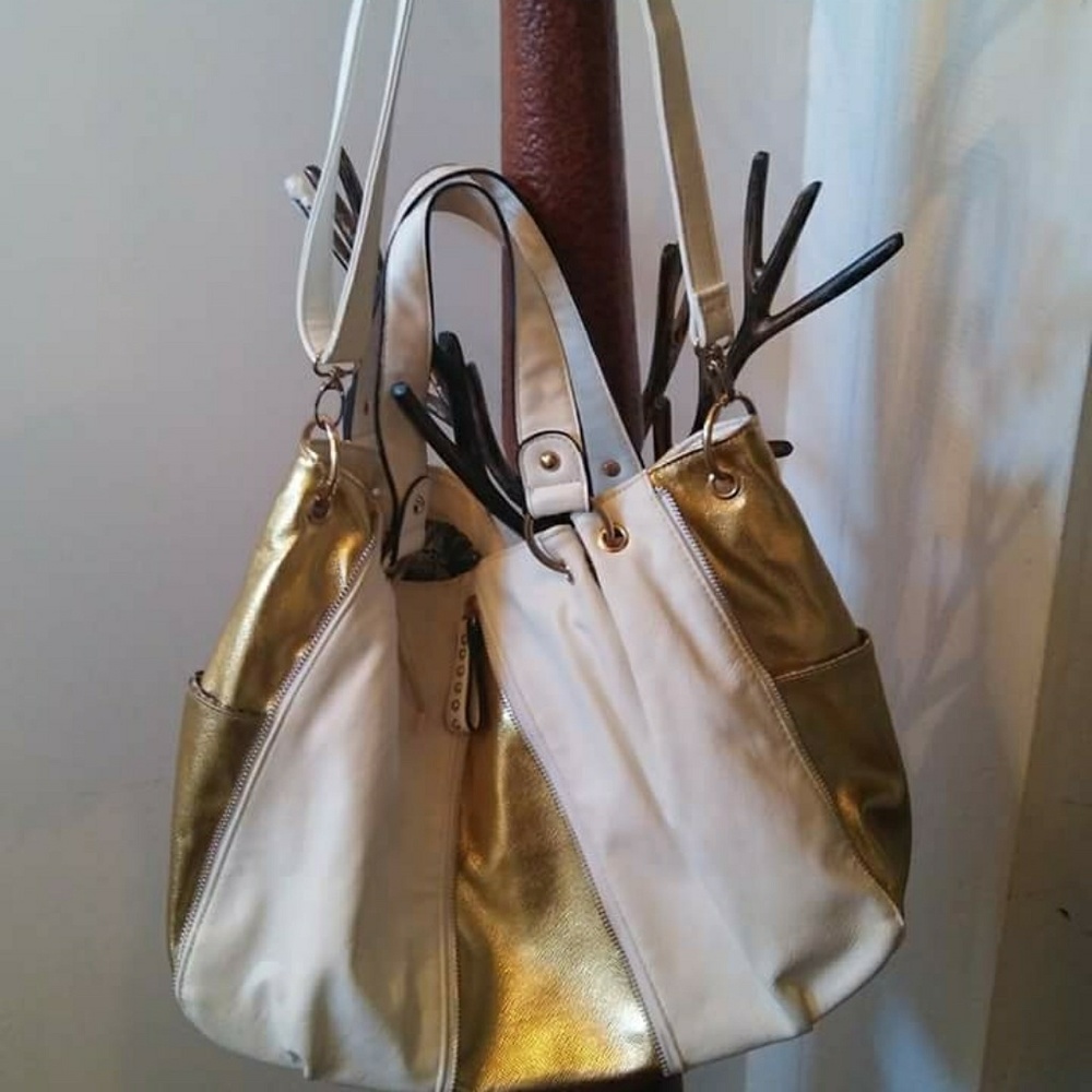 IMOSHION Gold & White Purse